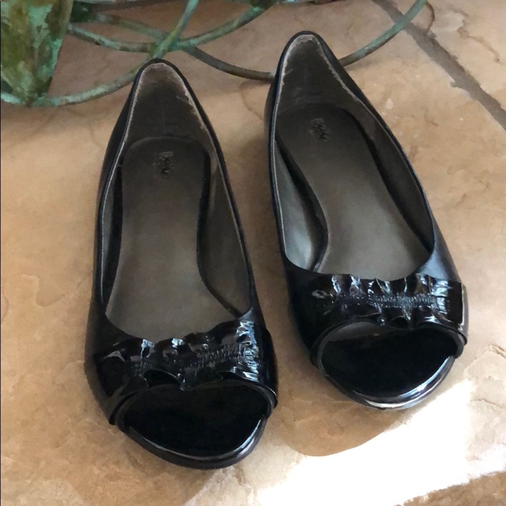 Black open toed flats
